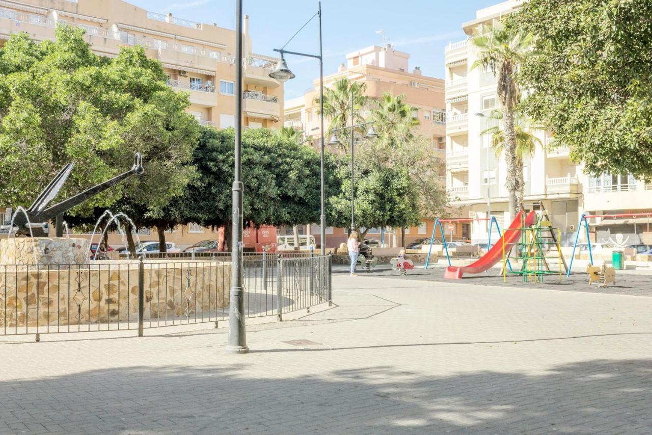 Apartamento Pink Sweet Home Torrevieja Ngoại thất bức ảnh